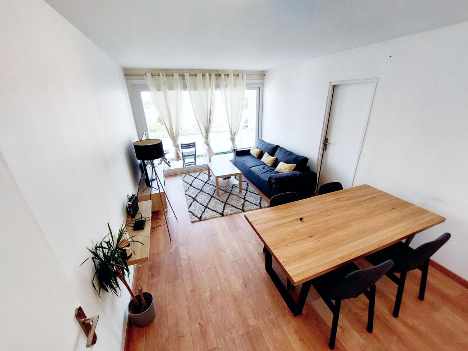 Beautiful & Cosy 3 Bedrooms Full Accommodation Ris-Orangis Eksteriør bilde